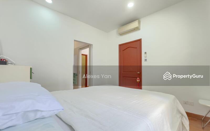 Terrace for Sale, D'Manor, SGD 2,990,000 | 99-year lease