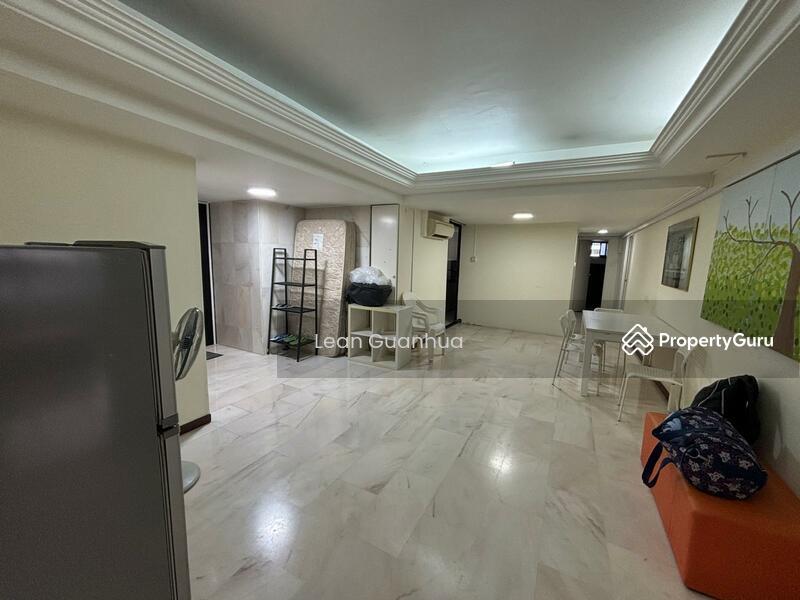 Apartment for Sale, Lucky Plaza, SGD 3,200,000 | Freehold