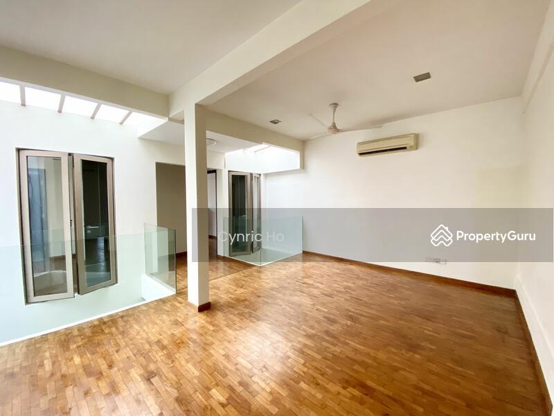 Terrace for Sale, Hillview Estate, SGD 5,490,000 | Freehold