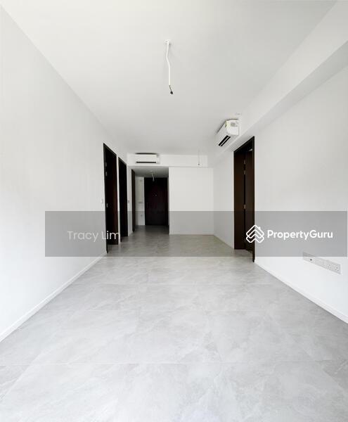 Prop-GPT: Condominium: D27 Yishun The Watergardens at Canberra
