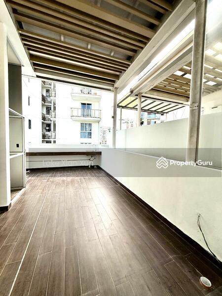 Condominium - Cluster House for Sale: D16, 465476