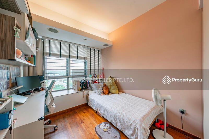 Condominium for Sale, iResidences, SGD 2,700,000 | Freehold