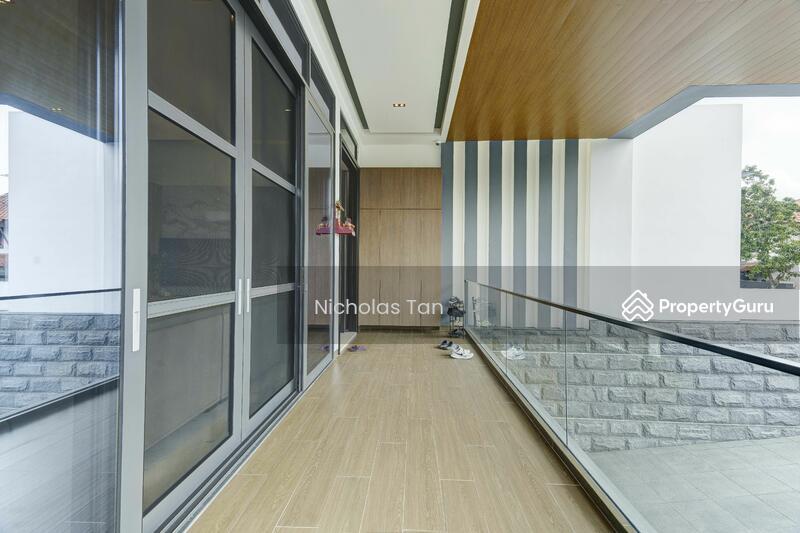 Prop-GPT: Semi-Detached: D20  Sembawang Hills Estate