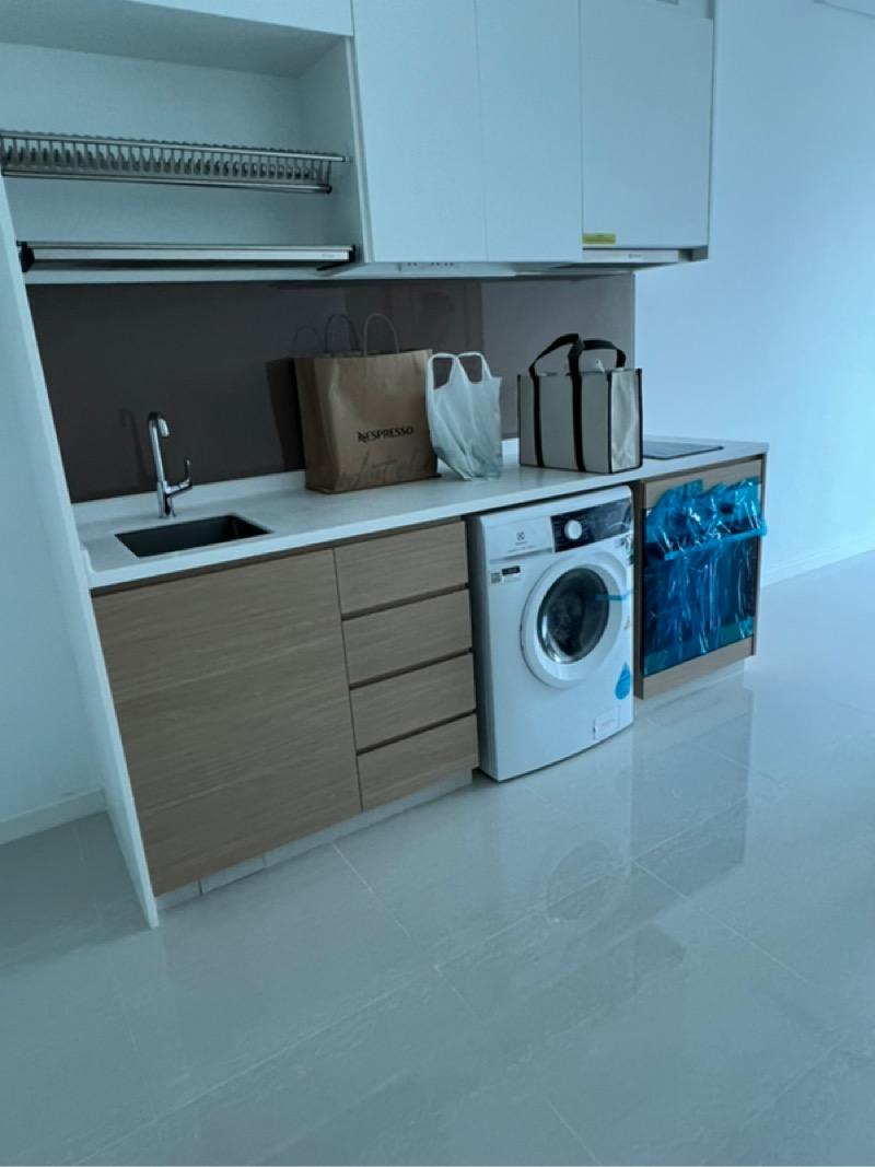 Condominium for Sale, Treasure at Tampines Condominium For Sale, $1,178,000, 2 Bed 2 Bath 678 sqft $1,737.00 psf, SGD 1,178,000 | 99-year Leasehold
