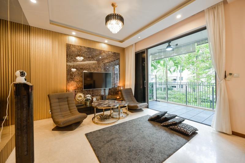 Prop-GPT: Condominium: D17  PALM ISLES