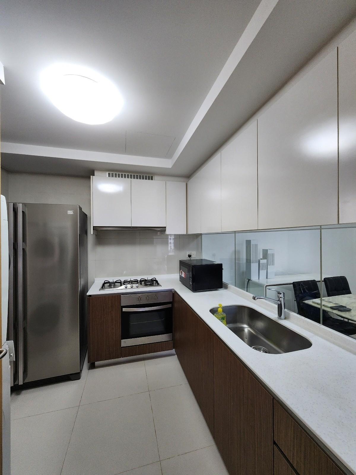 Condominium for Sale, THE LAKEFRONT RESIDENCES Condominium For Sale, $1,900,000, 3 Bed 2 Bath 1,023 sqft $1,857.00 psf, SGD 1,900,000 | 99-year Leasehold