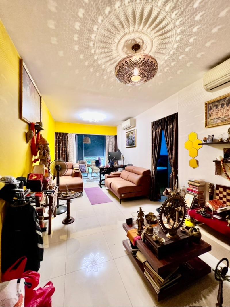 Prop-GPT: Condominium: D17  Parc Olympia
