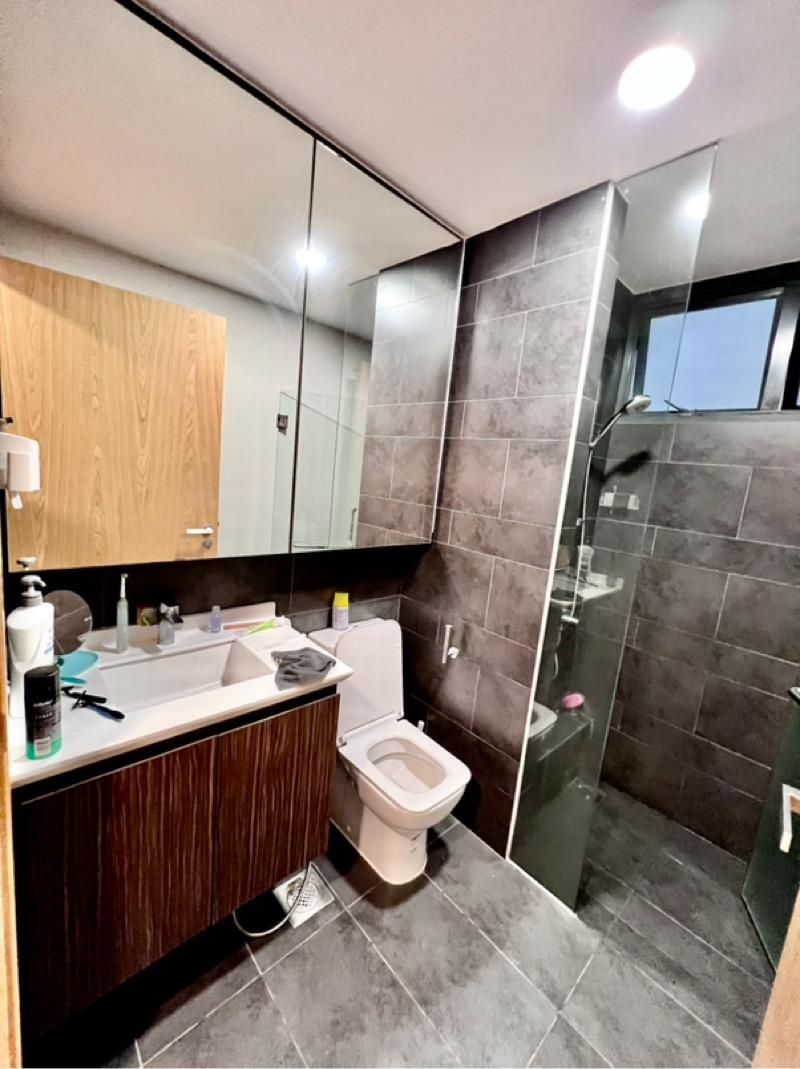 Condominium for Sale, Parc Olympia Condominium For Sale, $999,999, 2 Bed 2 Bath 775 sqft $1,290.00 psf, SGD 999,999 | 99-year Leasehold