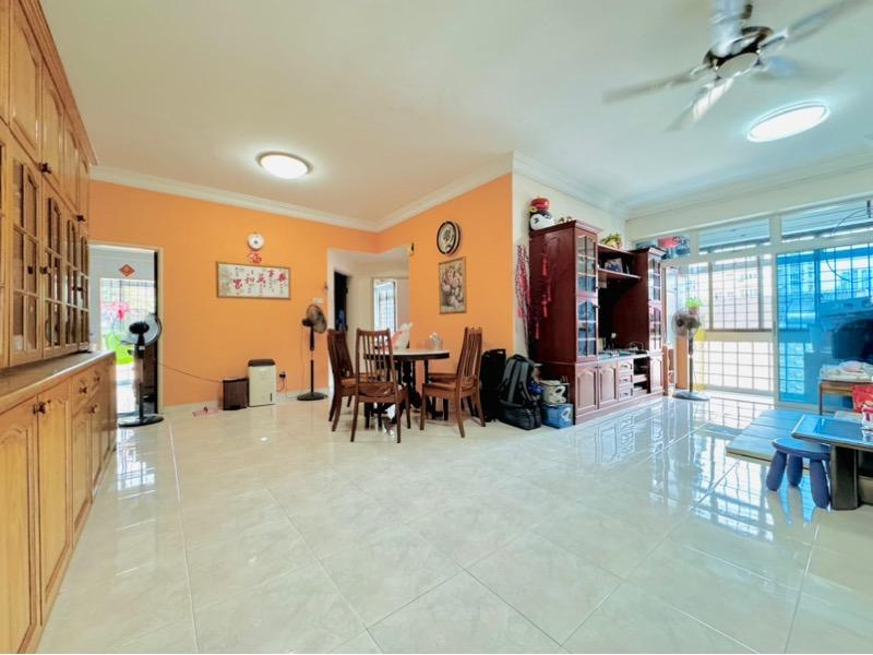 Prop-GPT: Apartment: D12  Topaz Mansions