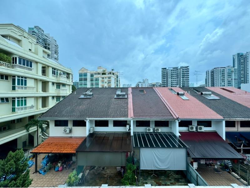 Apartment for Sale, Topaz Mansions Apartment For Sale, $1,500,000, 3 Bed 2 Bath 1,173 sqft $1,279.00 psf, SGD 1,500,000