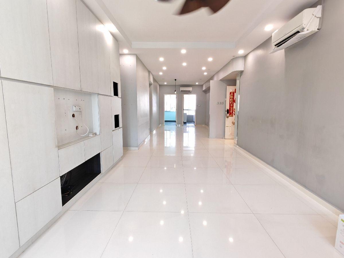 Prop-GPT: Apartment: D12  Ritz Mansions