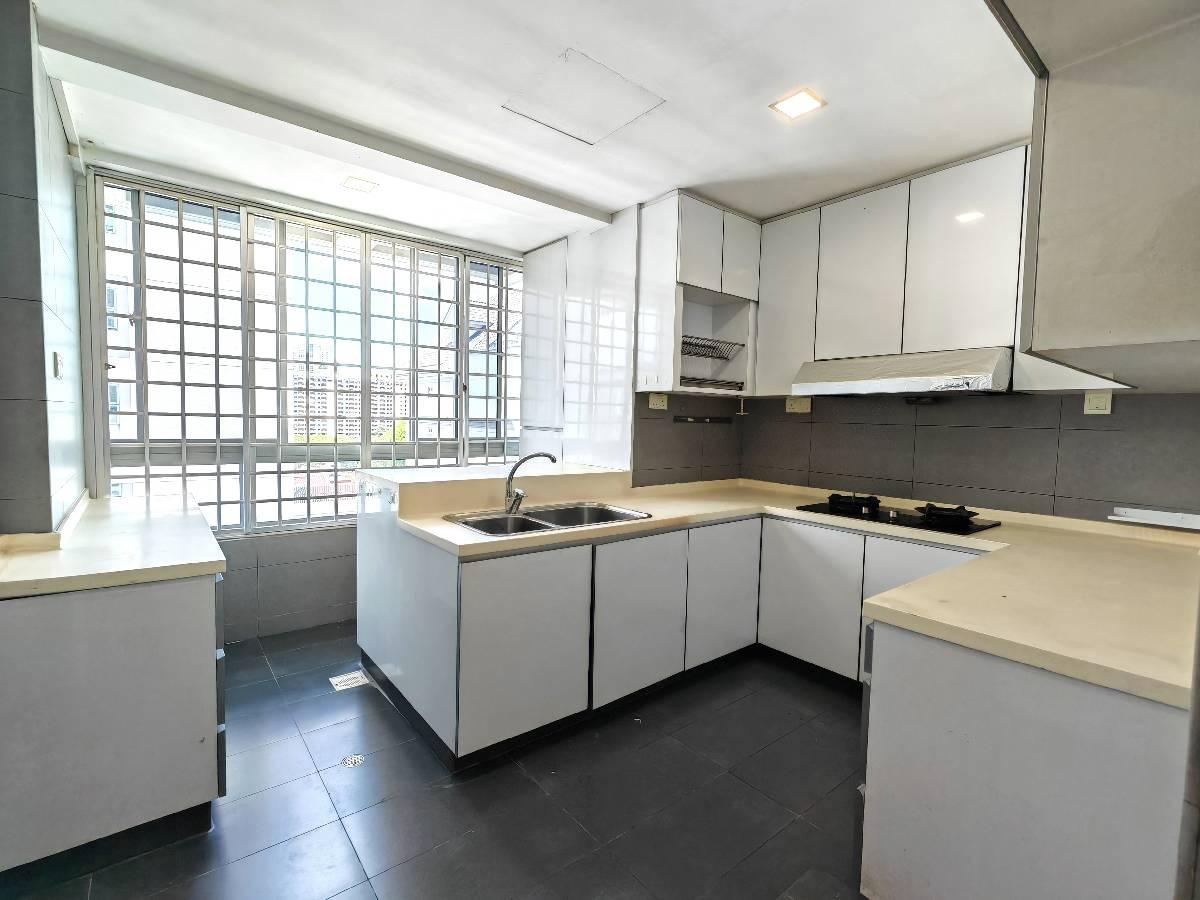 Apartment for Sale, Ritz Mansions Apartment For Sale, $1,995,000, 3 Bed 2 Bath 1,302 sqft $1,532.00 psf, SGD 1,995,000 | Freehold