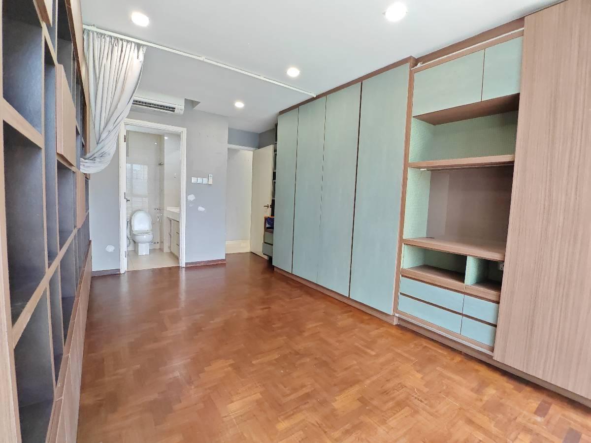 Apartment for Sale, Ritz Mansions Apartment For Sale, $1,995,000, 3 Bed 2 Bath 1,302 sqft $1,532.00 psf, SGD 1,995,000 | Freehold