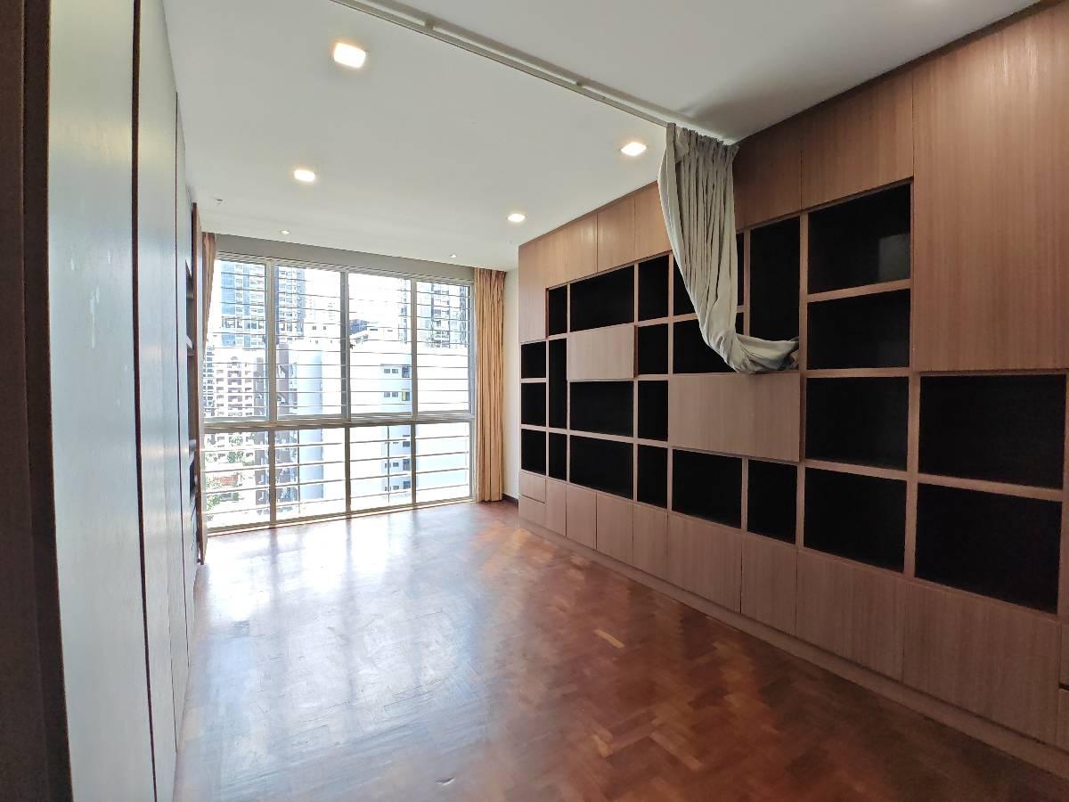 Apartment for Sale, Ritz Mansions Apartment For Sale, $1,995,000, 3 Bed 2 Bath 1,302 sqft $1,532.00 psf, SGD 1,995,000 | Freehold
