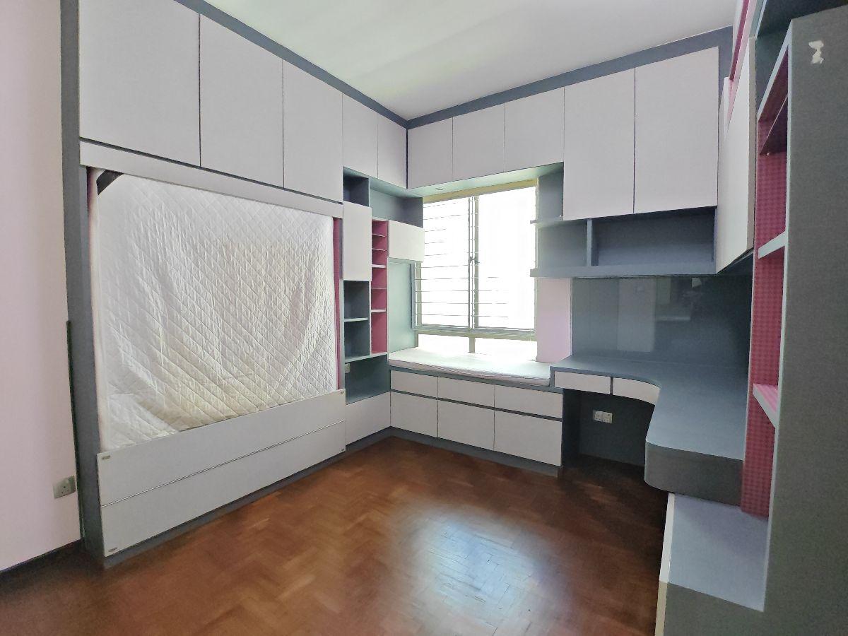 Apartment for Sale, Ritz Mansions Apartment For Sale, $1,995,000, 3 Bed 2 Bath 1,302 sqft $1,532.00 psf, SGD 1,995,000 | Freehold