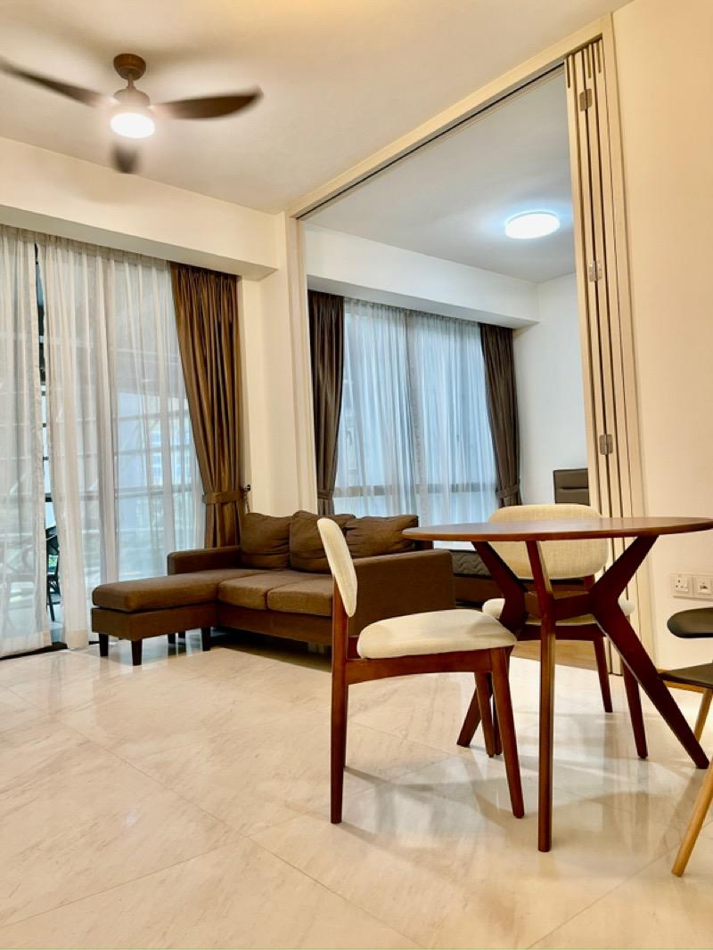 Condominium for Sale, Marina One Residences Condominium For Sale, $1,350,000, 1 Bed 1 Bath 689 sqft $1,959.00 psf, SGD 1,350,000 | 99-year Leasehold