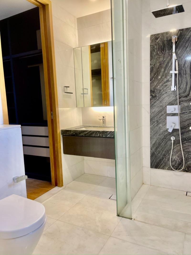 Condominium for Sale, Marina One Residences Condominium For Sale, $1,350,000, 1 Bed 1 Bath 689 sqft $1,959.00 psf, SGD 1,350,000 | 99-year Leasehold