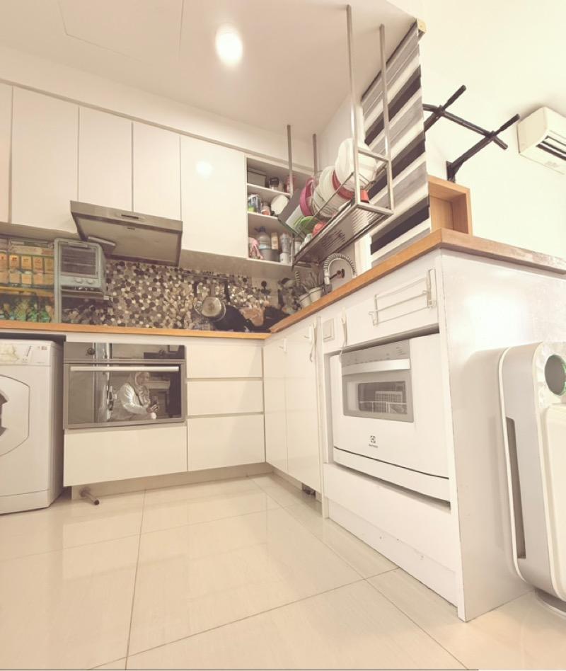 Condominium for Sale, Seastrand Condominium For Sale, $780,000, 1 Bed 1 Bath 581 sqft $1,343.00 psf, SGD 780,000 | 99-year Leasehold