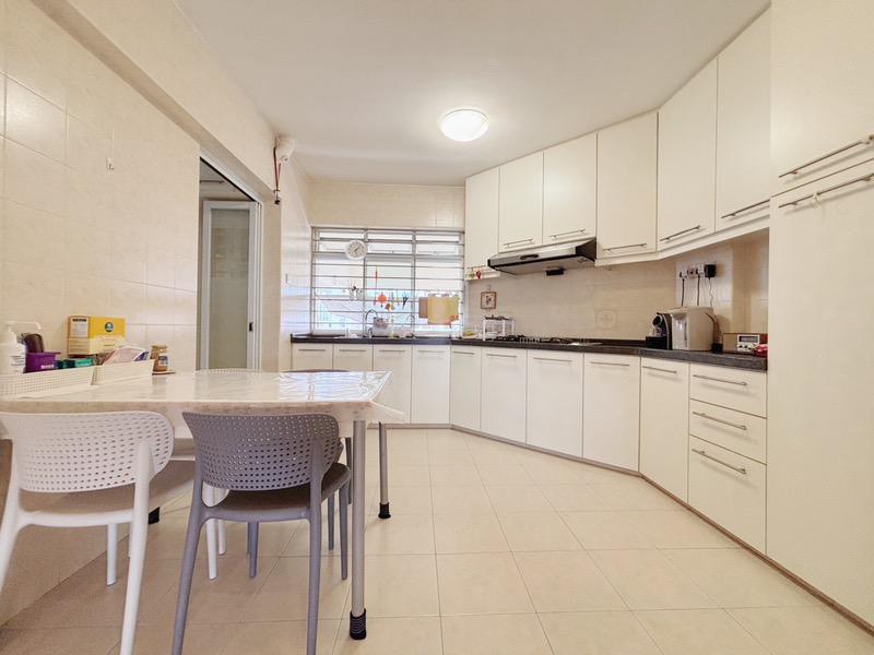 Condominium for Sale, Ivory Heights Condominium For Sale, $1,950,000, 3 Bed 2 Bath 1,668 sqft $1,169.00 psf, SGD 1,950,000 | 99-year Leasehold