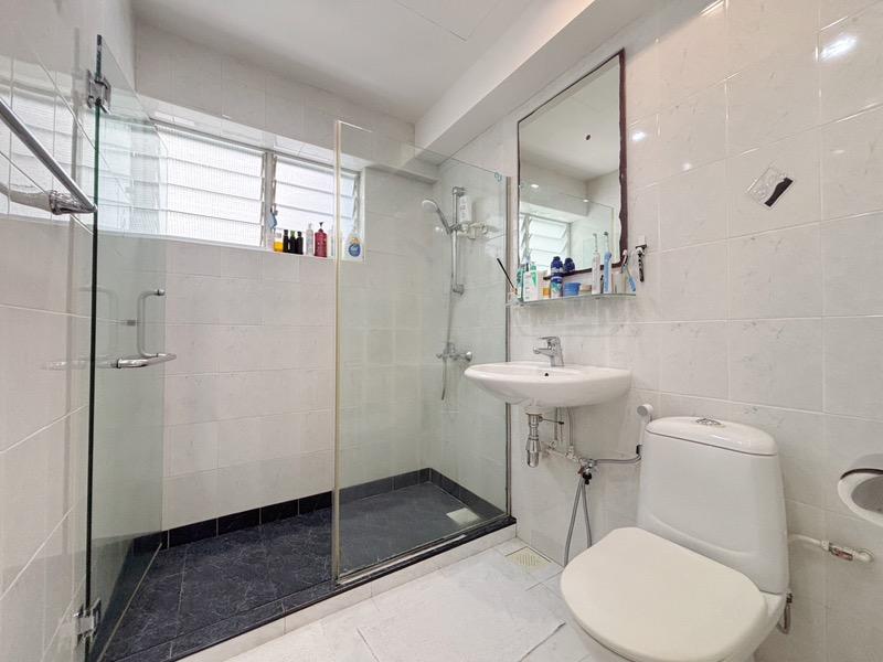 Condominium for Sale, Ivory Heights Condominium For Sale, $1,950,000, 3 Bed 2 Bath 1,668 sqft $1,169.00 psf, SGD 1,950,000 | 99-year Leasehold