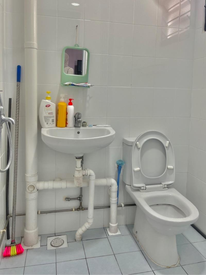 HDB Apartment for Sale, 95 Bedok North Avenue 4 HDB Apartment For Sale, $488,000, 3 Bed 2 Bath 990 sqft $493.00 psf, SGD 488,000 | 99-year Leasehold