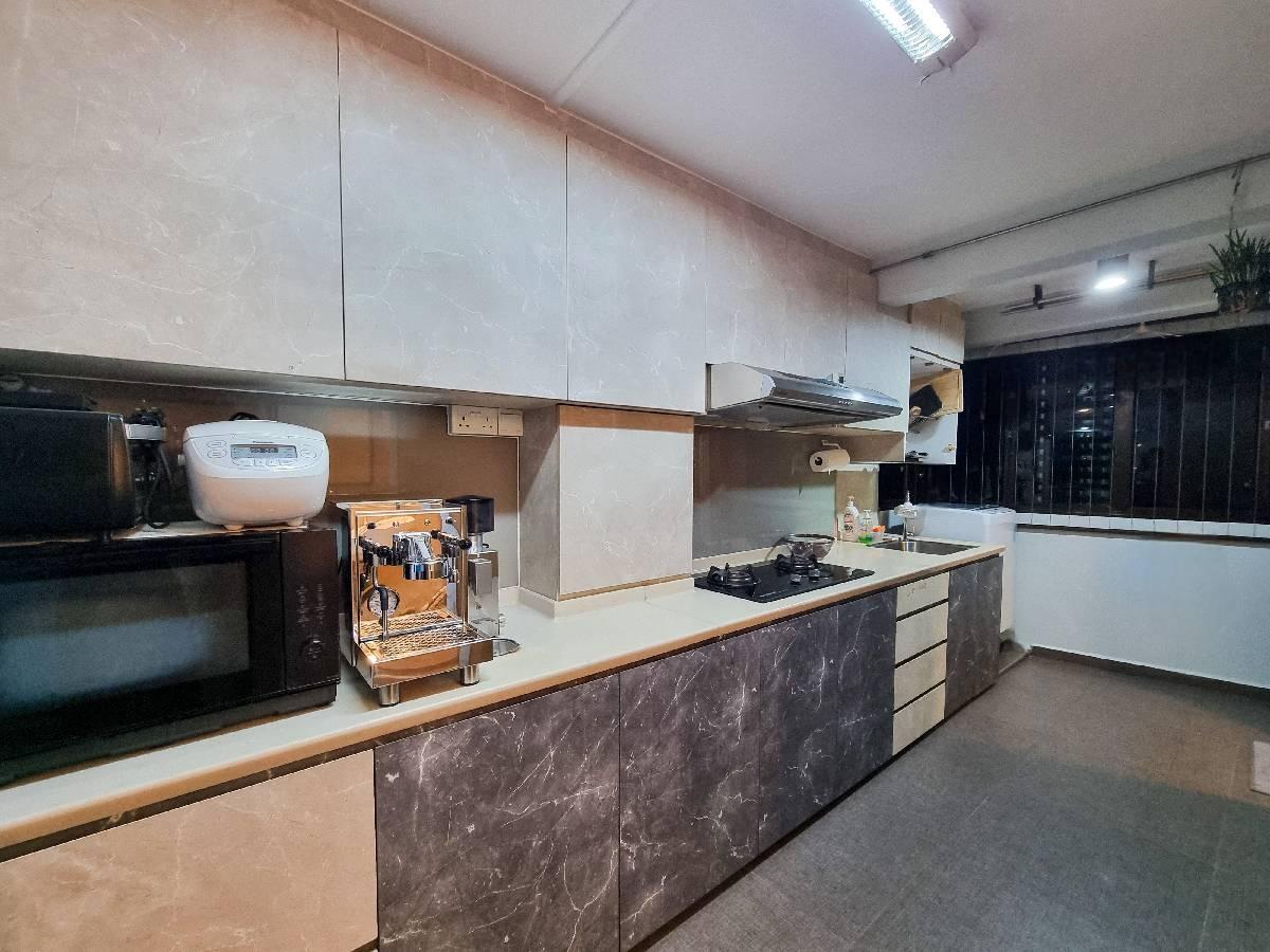 HDB Apartment for Sale, 116 Lorong 2 Toa Payoh HDB Apartment For Sale, $499,000, 2 Bed 1 Bath 775 sqft $644.00 psf, SGD 499,000 | 99-year Leasehold