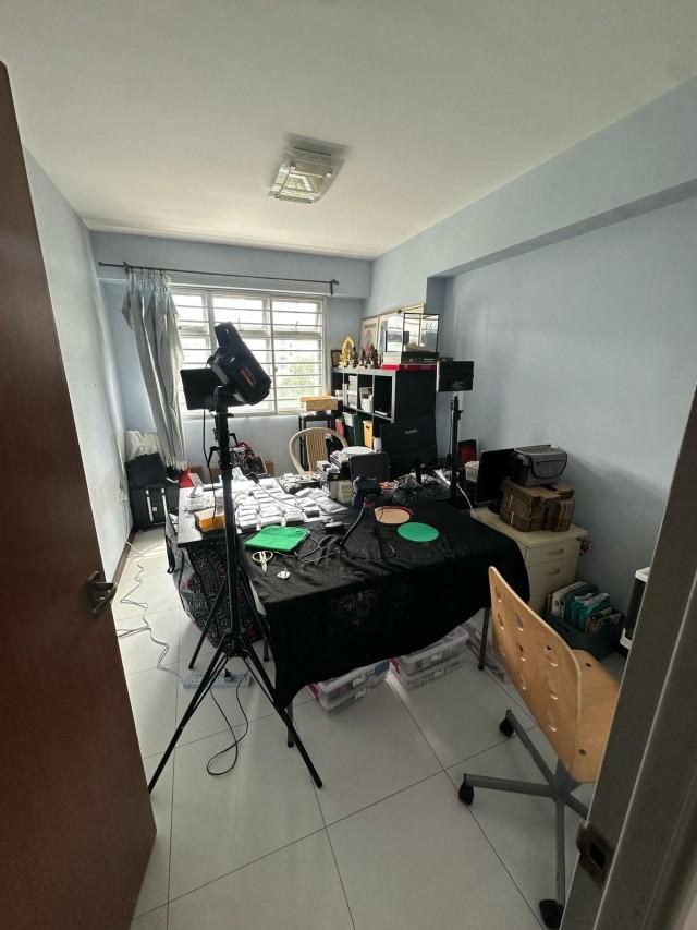 HDB Apartment for Sale, 183A Boon Lay Avenue HDB Apartment For Sale, $900,000, 3 Bed 2 Bath 1,206 sqft $746.00 psf, SGD 900,000 | 99-year Leasehold