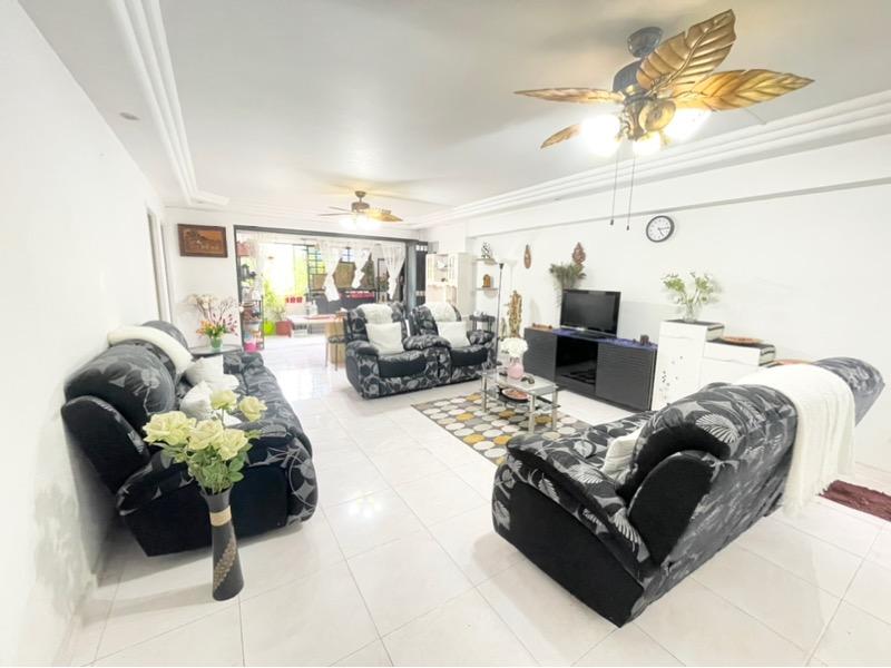 HDB Apartment for Sale, 758 Choa Chu Kang North 5 HDB Apartment For Sale, $850,000, 4 Bed 2 Bath 1,571 sqft $541.00 psf, SGD 850,000