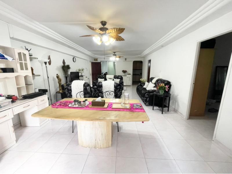 HDB Apartment for Sale, 758 Choa Chu Kang North 5 HDB Apartment For Sale, $850,000, 4 Bed 2 Bath 1,571 sqft $541.00 psf, SGD 850,000