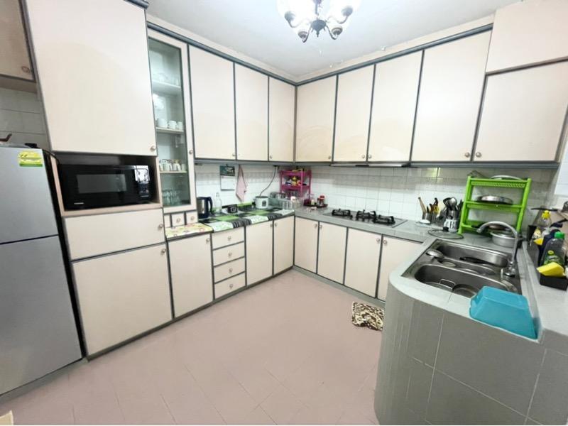 HDB Apartment for Sale, 758 Choa Chu Kang North 5 HDB Apartment For Sale, $850,000, 4 Bed 2 Bath 1,571 sqft $541.00 psf, SGD 850,000