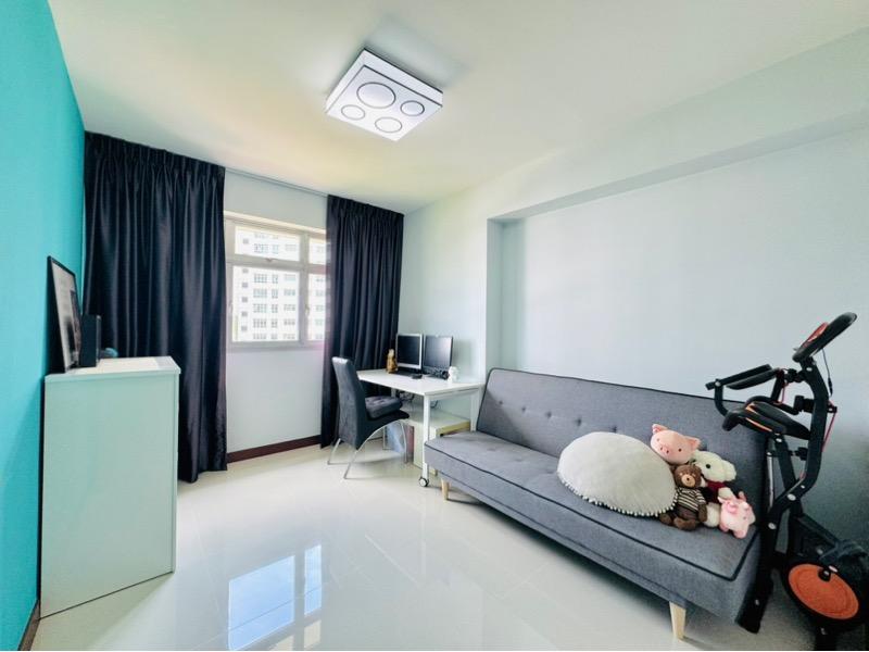 HDB Apartment for Sale. 