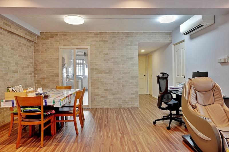 HDB Apartment for Sale, 225 Choa Chu Kang Central HDB Apartment For Sale, $698,000, 3 Bed 2 Bath 129 sqft $5,411.00 psf, SGD 698,000 | 99-year Leasehold