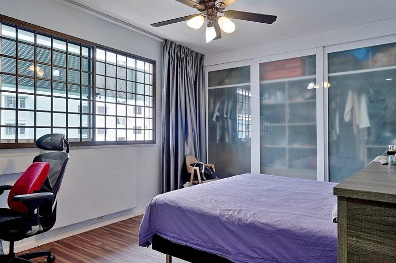 HDB Apartment for Sale, 225 Choa Chu Kang Central HDB Apartment For Sale, $698,000, 3 Bed 2 Bath 129 sqft $5,411.00 psf, SGD 698,000 | 99-year Leasehold