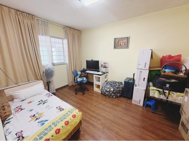 HDB Apartment for Sale, 833 Yishun Street 81 HDB Apartment For Sale, $480,000, 2 Bed 2 Bath 785 sqft $611.00 psf, SGD 480,000 | 99-year Leasehold