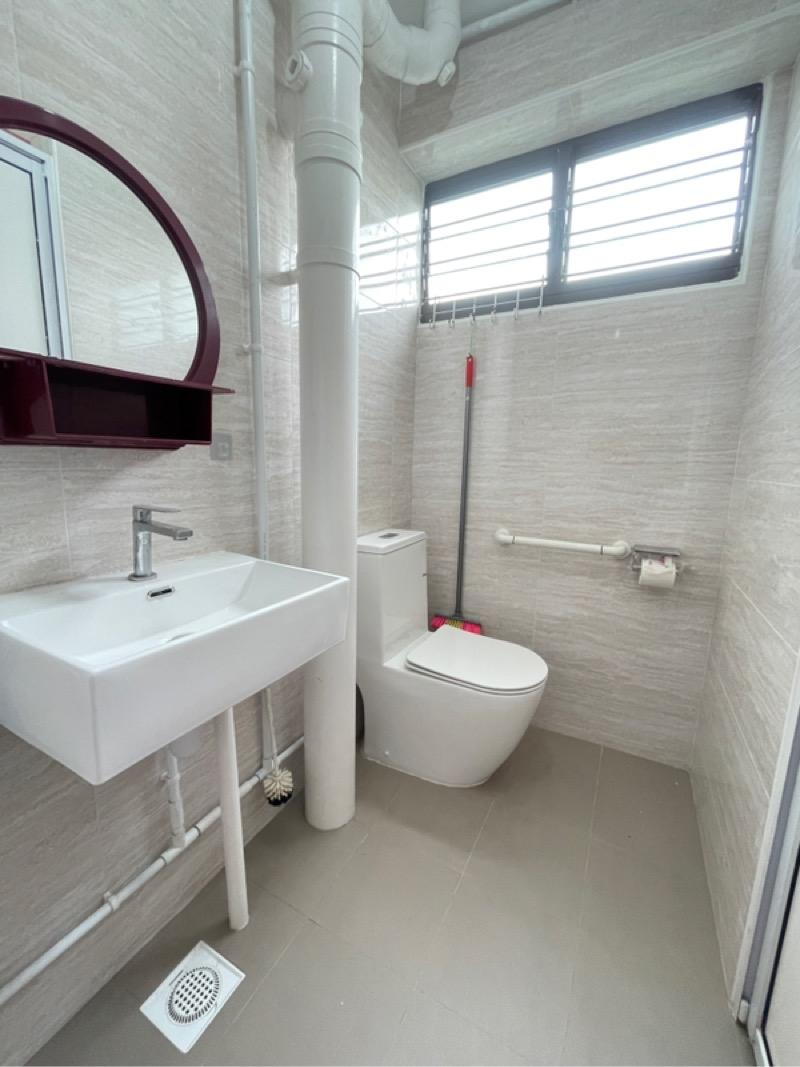 HDB Apartment for Sale, 844 Yishun Street 81 HDB Apartment For Sale, $599,999, 3 Bed 2 Bath 107 sqft $5,607.00 psf, SGD 599,999 | 99-year Leasehold