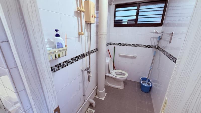 HDB Apartment for Sale, 202 Tampines Street 21 HDB Apartment For Sale, $470,000, 2 Bed 2 Bath 807 sqft $582.00 psf, SGD 470,000 | 99-year Leasehold