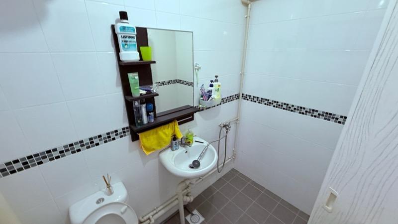 HDB Apartment for Sale, 202 Tampines Street 21 HDB Apartment For Sale, $470,000, 2 Bed 2 Bath 807 sqft $582.00 psf, SGD 470,000 | 99-year Leasehold