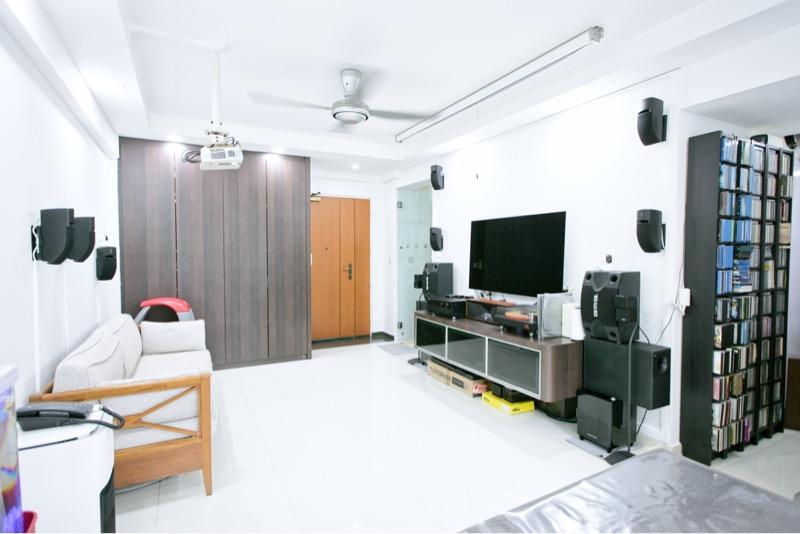 HDB Apartment for Sale, 22 Ghim Moh Link HDB Apartment For Sale, $1,100,000, 3 Bed 2 Bath 990 sqft $1,111.00 psf, SGD 1,100,000 | 99-year Leasehold
