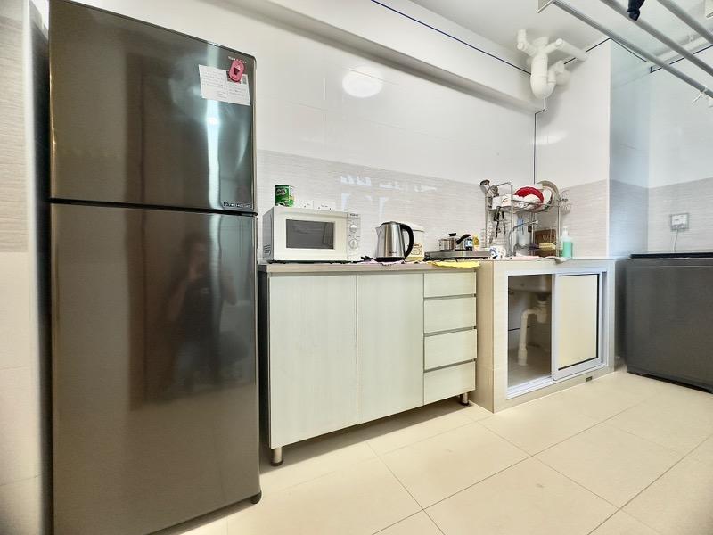 HDB Apartment for Sale, 405B Northshore Drive HDB Apartment For Sale, $420,000, 1 Bed 1 Bath 505 sqft $832.00 psf, SGD 420,000 | 99-year Leasehold