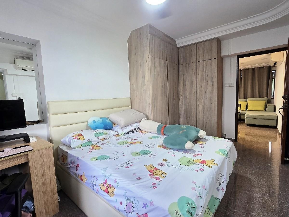 HDB Apartment for Sale, 288C Bukit Batok Street 25 HDB Apartment For Sale, $580,000, 3 Bed 2 Bath 969 sqft $599.00 psf, SGD 580,000 | 99-year Leasehold
