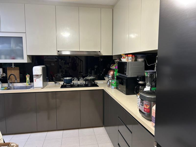 HDB Apartment for Sale, 147 Tampines Avenue 5 HDB Apartment For Sale, $990,000, 4 Bed 3 Bath 139 sqft $7,122.00 psf, SGD 990,000 | 99-year Leasehold