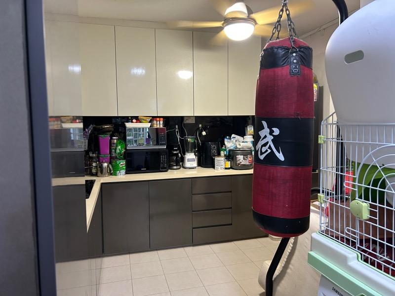 HDB Apartment for Sale, 147 Tampines Avenue 5 HDB Apartment For Sale, $990,000, 4 Bed 3 Bath 139 sqft $7,122.00 psf, SGD 990,000 | 99-year Leasehold