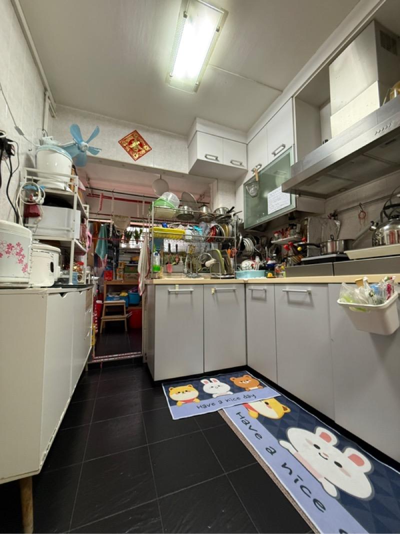 HDB Apartment for Sale, 423 Canberra Road HDB Apartment For Sale, $790,000, 3 Bed 2 Bath 1,399 sqft $565.00 psf, SGD 790,000 | 99-year Leasehold