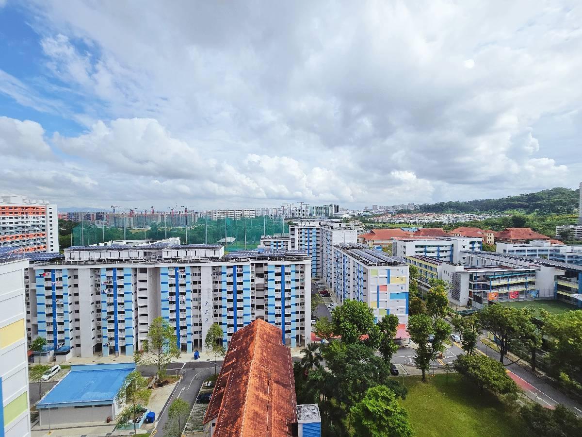 HDB Apartment for Sale, 330 Bukit Batok Street 33 HDB Apartment For Sale, $930,000, 4 Bed 2 Bath 1,539 sqft $604.00 psf, SGD 930,000 | 99-year Leasehold