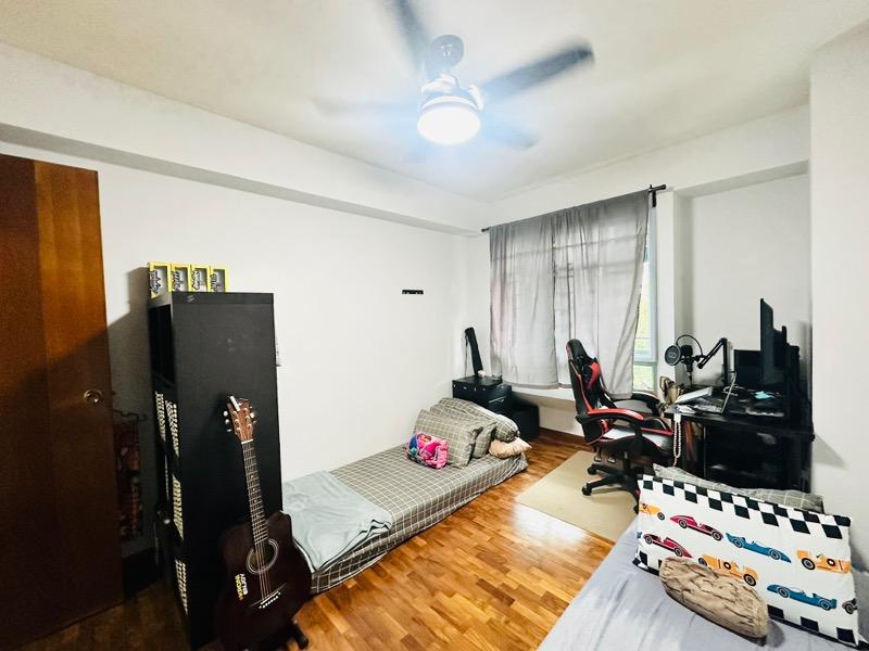 HDB Apartment for Sale, 638A Punggol Drive HDB Apartment For Sale, $648,000, 3 Bed 2 Bath 1,184 sqft $547.00 psf, SGD 648,000 | 99-year Leasehold