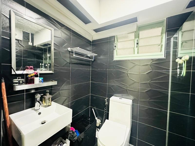 HDB Apartment for Sale, 638A Punggol Drive HDB Apartment For Sale, $648,000, 3 Bed 2 Bath 1,184 sqft $547.00 psf, SGD 648,000 | 99-year Leasehold