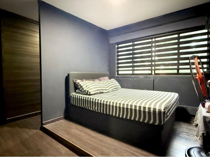 HDB Apartment for Sale, 104 Bedok Reservoir Road HDB Apartment For Sale, $698,000, 3 Bed 2 Bath 1,302 sqft $536.00 psf, SGD 698,000 | 99-year Leasehold