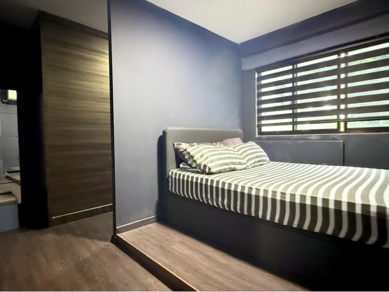 HDB Apartment for Sale, 104 Bedok Reservoir Road HDB Apartment For Sale, $698,000, 3 Bed 2 Bath 1,302 sqft $536.00 psf, SGD 698,000 | 99-year Leasehold