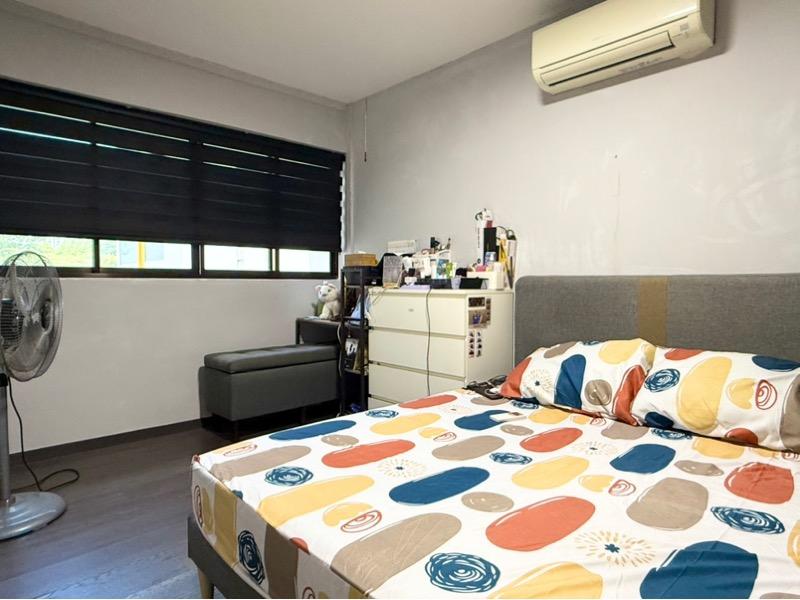 HDB Apartment for Sale, 104 Bedok Reservoir Road HDB Apartment For Sale, $698,000, 3 Bed 2 Bath 1,302 sqft $536.00 psf, SGD 698,000 | 99-year Leasehold