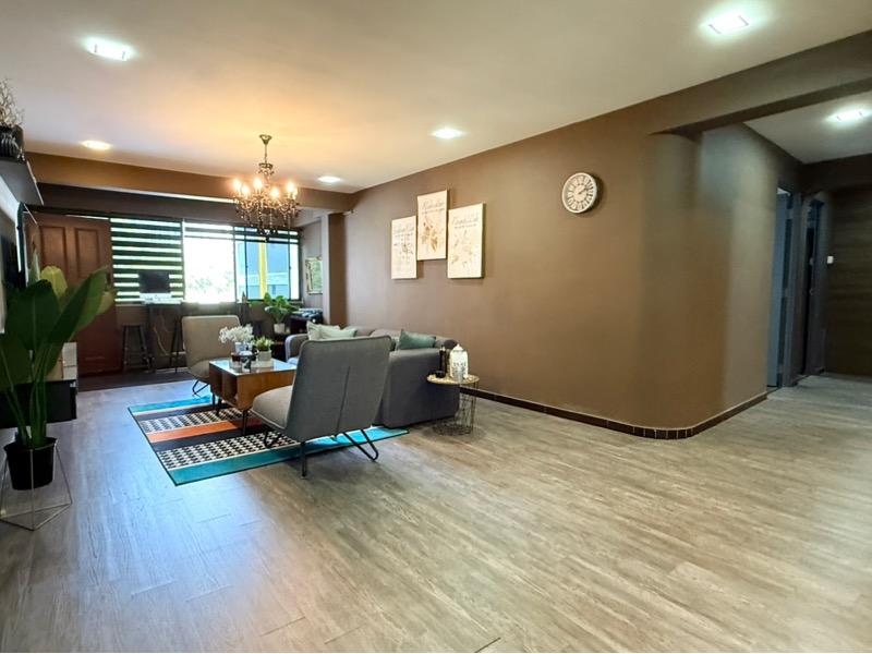 HDB Apartment for Sale, 104 Bedok Reservoir Road HDB Apartment For Sale, $698,000, 3 Bed 2 Bath 1,302 sqft $536.00 psf, SGD 698,000 | 99-year Leasehold